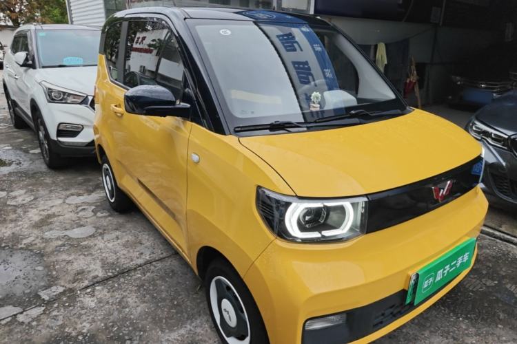 Used Wuling Hongguang MINIEV 2021 Macaron Fashion Edition Lithium-Ion Battery Front Right 45 Deg