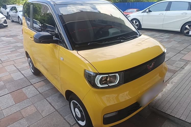 Used Wuling Hongguang MINIEV 2021 Macaron Fashion Edition Lithium-Ion Battery Front Right 45 Deg