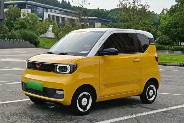 Wuling Hongguang MINIEV 2021 Macaron Premium Model – Lithium Iron Phosphate usado