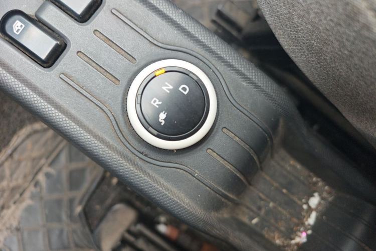 Used Wuling Hongguang MINIEV 2021 Macaron Sandwich Model 170 km Lithium Iron Phosphate Gear Lever
