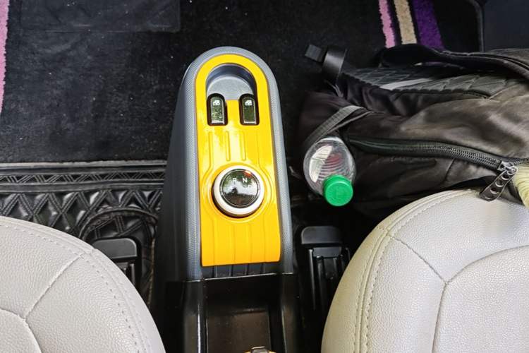 Used Wuling Hongguang MINIEV 2021 Macaron Premium Model – Lithium-NMC Gear Lever