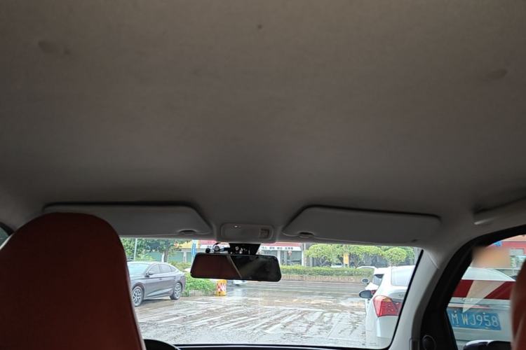 Used Wuling Hongguang MINIEV 2021 Macaron Premium Model – Lithium Iron Phosphate Headliner