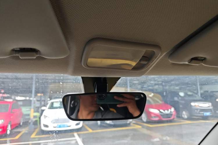 Used Wuling Hongguang MINIEV 2021 Macaron Premium Model – Lithium Iron Phosphate Headliner
