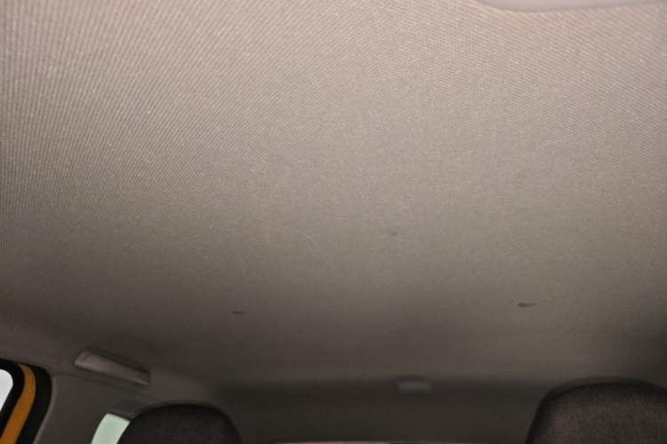 Used Wuling Hongguang MINIEV 2021 Macaron Premium Model – Lithium-NMC Headliner