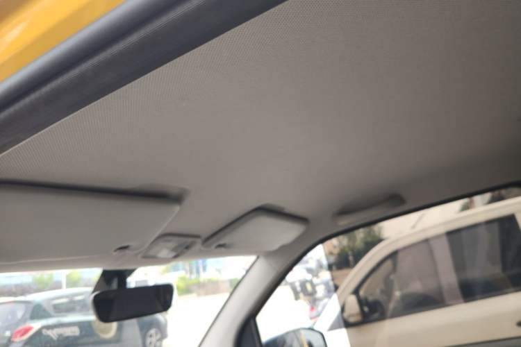 Used Wuling Hongguang MINIEV 2021 Macaron Fashion Model Lithium Iron Phosphate Headliner