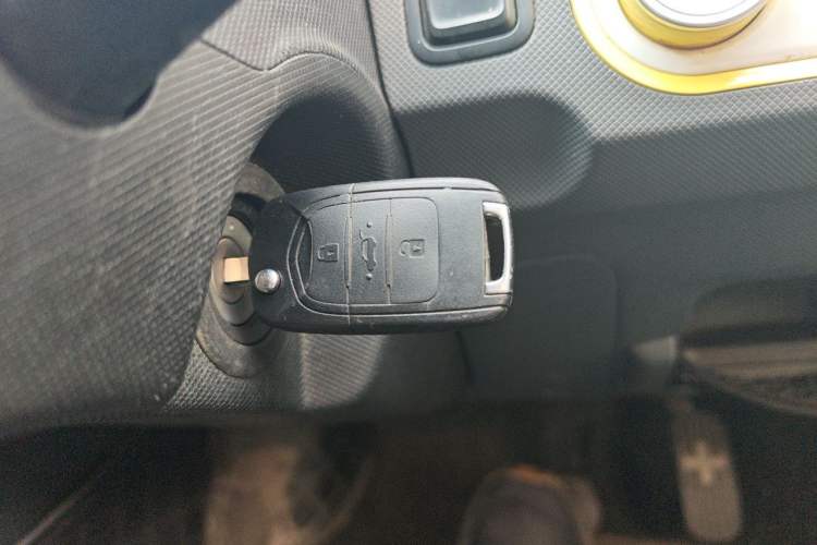 Used Wuling Hongguang MINIEV 2021 Macaron Sandwich Model 170 km Lithium Iron Phosphate Interior 1
