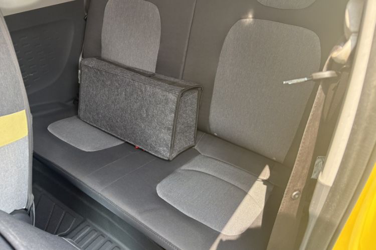 Used Wuling Hongguang MINIEV 2021 Macaron Fashion Edition Lithium-Ion Battery Interior 3