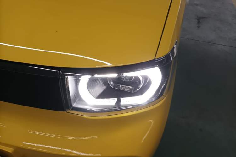 Used Wuling Hongguang MINIEV 2021 Macaron Fashion Model Lithium Iron Phosphate Left Front Headlight