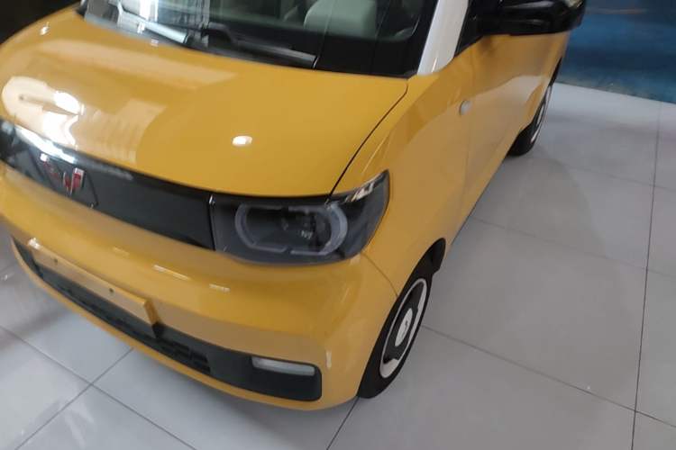 Used Wuling Hongguang MINIEV 2021 Macaron Fashion Edition Lithium-Ion Battery Left Front Headlight