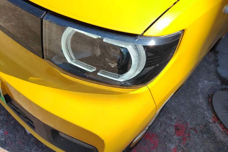Used Wuling Hongguang MINIEV 2021 Macaron Premium Model – Lithium Iron Phosphate Left Front Headlight