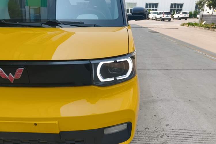 Used Wuling Hongguang MINIEV 2021 Macaron Premium Model – Lithium Iron Phosphate Left Front Headlight