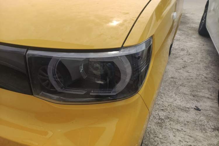 Used Wuling Hongguang MINIEV 2021 Macaron Premium Model – Lithium Iron Phosphate Left Front Headlight