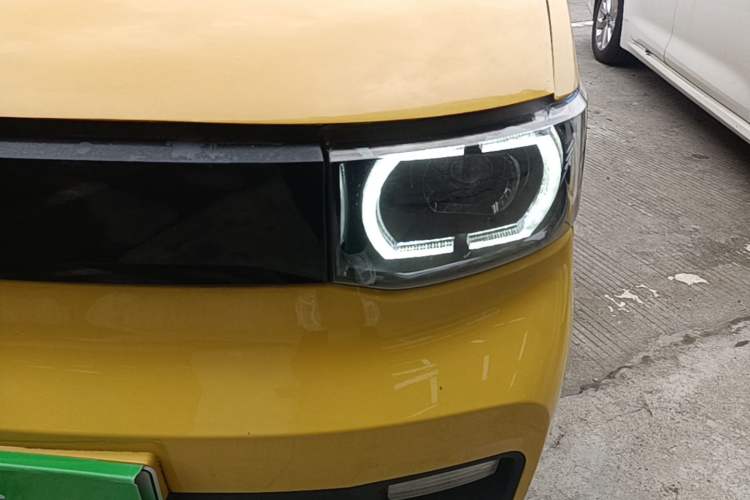 Used Wuling Hongguang MINIEV 2021 Macaron Fashion Model Lithium Iron Phosphate Left Front Headlight