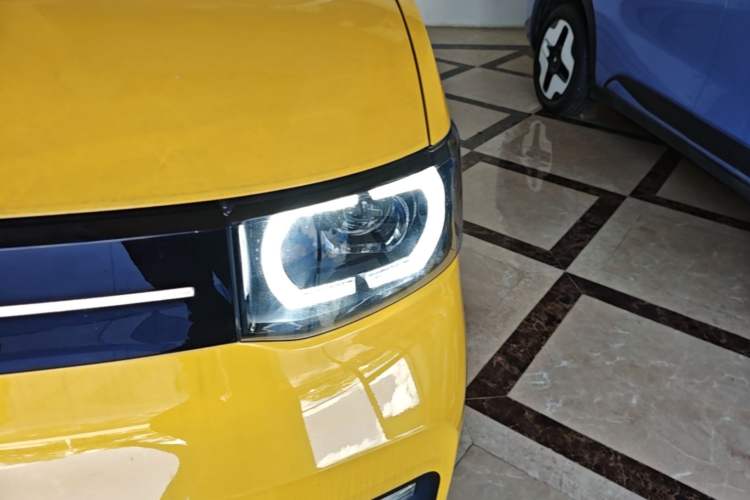 Used Wuling Hongguang MINIEV 2021 Macaron Fashion Edition Lithium-Ion Battery Left Front Headlight