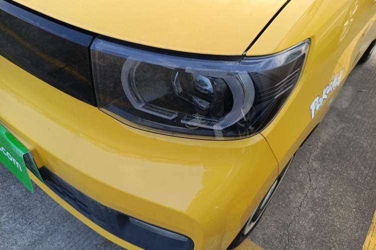 Used Wuling Hongguang MINIEV 2021 Macaron Fashion Edition Lithium-Ion Battery Left Front Headlight