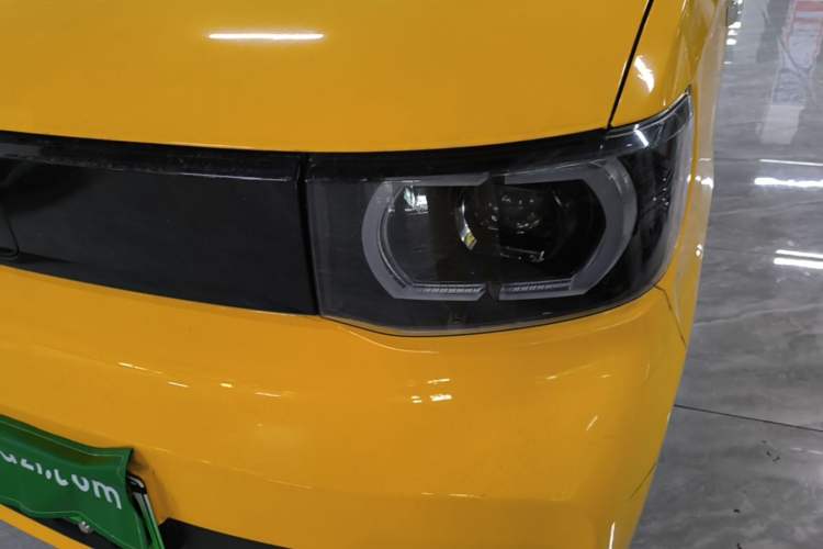 Used Wuling Hongguang MINIEV 2021 Macaron Fashion Model Lithium Iron Phosphate Left Front Headlight