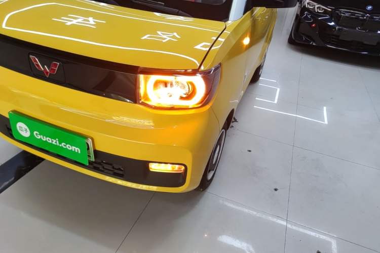 Used Wuling Hongguang MINIEV 2021 Macaron Premium Model – Lithium Iron Phosphate Left Front Headlight
