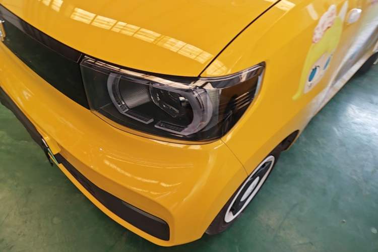 Used Wuling Hongguang MINIEV 2021 Macaron Premium Model – Lithium Iron Phosphate Left Front Headlight