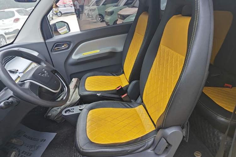 Used Wuling Hongguang MINIEV 2021 Macaron Fashion Edition Lithium-Ion Battery Left Front Seat