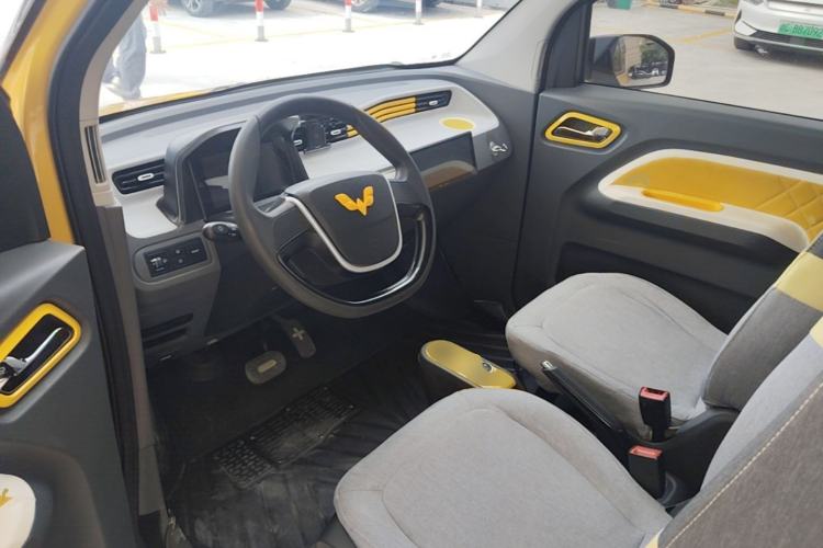 Used Wuling Hongguang MINIEV 2021 Macaron Premium Model – Lithium Iron Phosphate Left Front Seat
