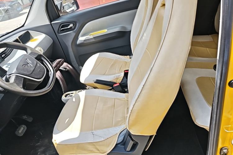 Used Wuling Hongguang MINIEV 2021 Macaron Premium Model – Lithium-NMC Left Front Seat