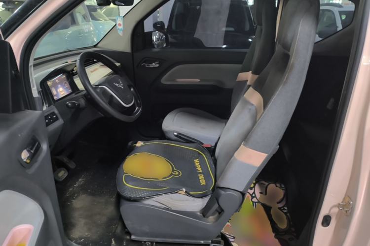 Used Wuling Hongguang MINIEV 2021 Macaron Fashion Model Lithium Iron Phosphate Left Front Seat