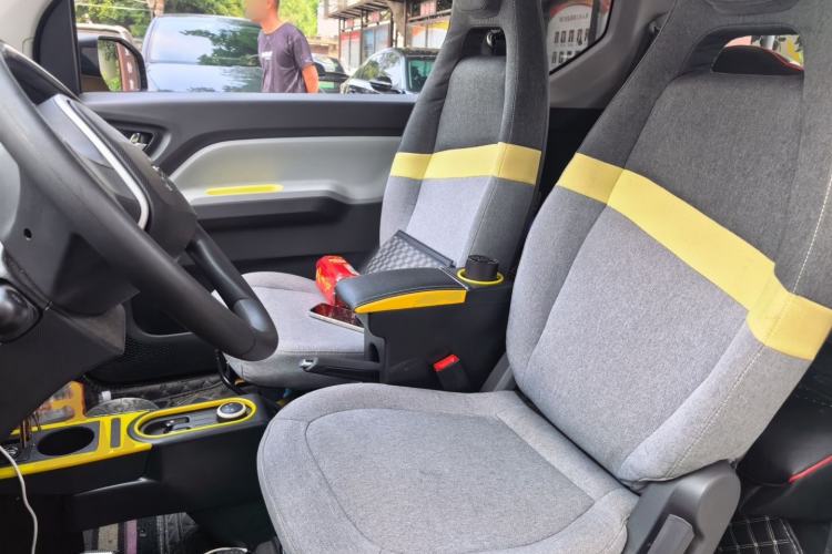 Used Wuling Hongguang MINIEV 2021 Macaron Fashion Edition Lithium-Ion Battery Left Front Seat