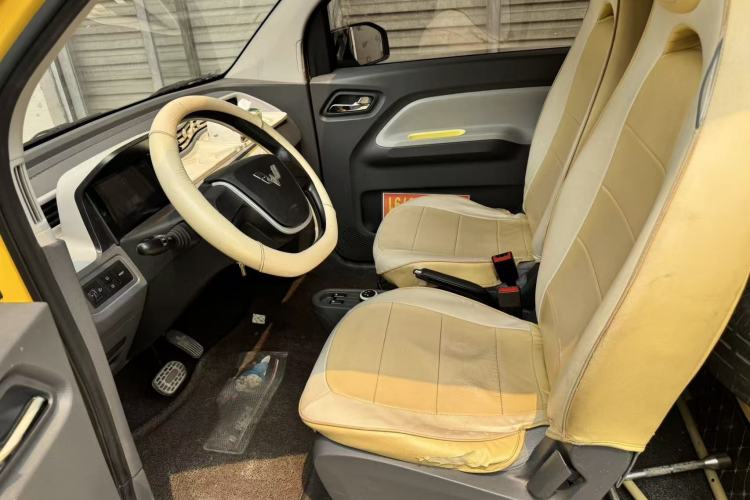 Used Wuling Hongguang MINIEV 2021 Macaron Fashion Model Lithium Iron Phosphate Left Front Seat