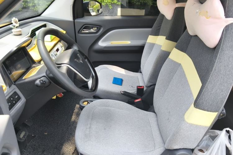 Used Wuling Hongguang MINIEV 2021 Macaron Fashion Edition Lithium-Ion Battery Left Front Seat