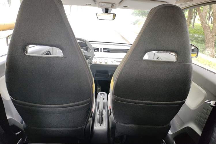 Used Wuling Hongguang MINIEV 2021 Macaron Premium Model – Lithium Iron Phosphate Left Front Seat