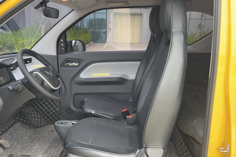 Used Wuling Hongguang MINIEV 2021 Macaron Fashion Model Lithium Iron Phosphate Left Front Seat