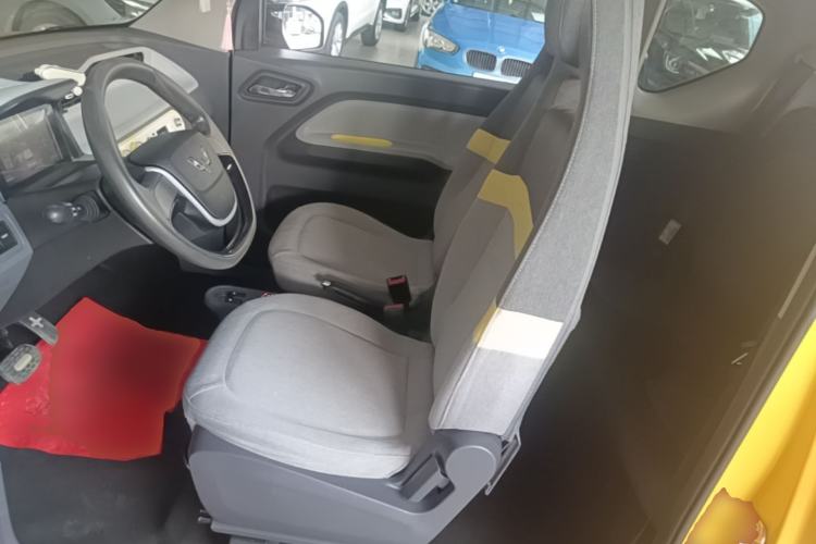 Used Wuling Hongguang MINIEV 2021 Macaron Fashion Model Lithium Iron Phosphate Left Front Seat