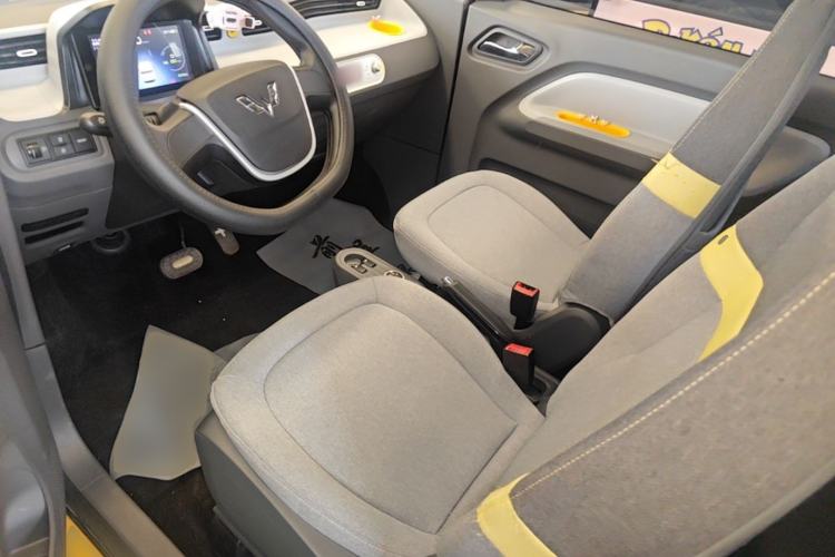 Used Wuling Hongguang MINIEV 2021 Macaron Premium Model – Lithium Iron Phosphate Left Front Seat