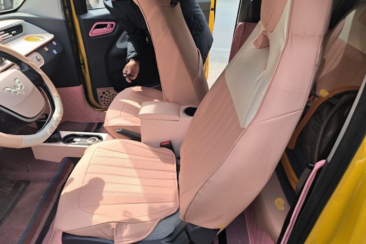 Used Wuling Hongguang MINIEV 2021 Macaron Premium Model – Lithium Iron Phosphate Left Front Seat