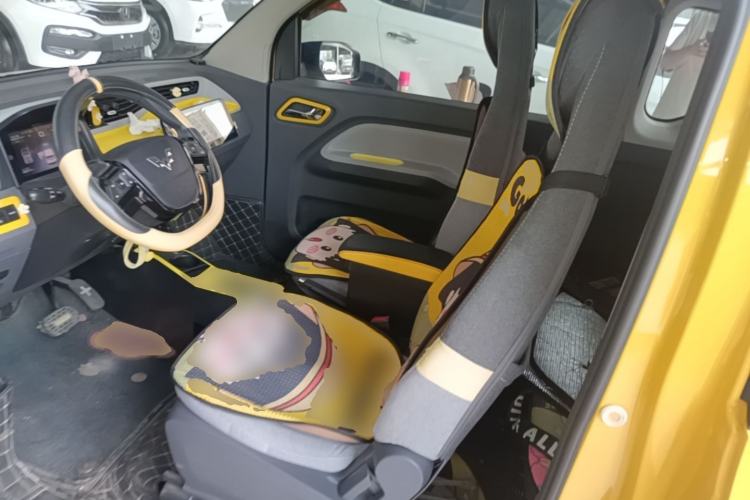 Used Wuling Hongguang MINIEV 2021 Macaron Premium Model – Lithium Iron Phosphate Left Front Seat