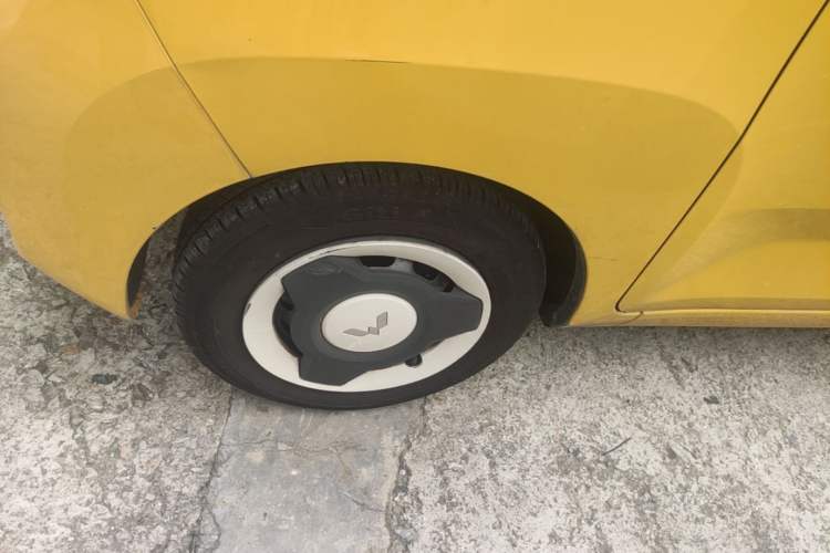 Used Wuling Hongguang MINIEV 2021 Macaron Premium Model – Lithium Iron Phosphate Left Front Wheel Hub