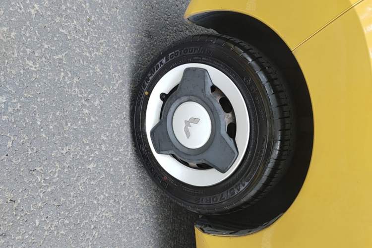 Used Wuling Hongguang MINIEV 2021 Macaron Premium Model – Lithium Iron Phosphate Left Front Wheel Hub
