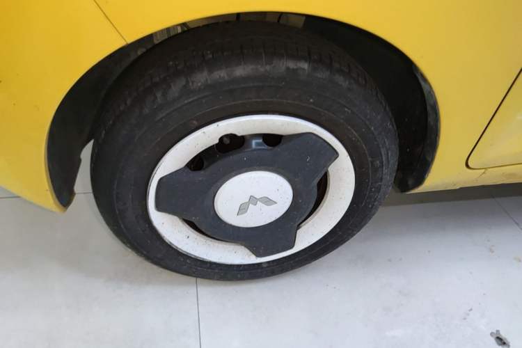 Used Wuling Hongguang MINIEV 2021 Macaron Premium Model – Lithium Iron Phosphate Left Front Wheel Hub