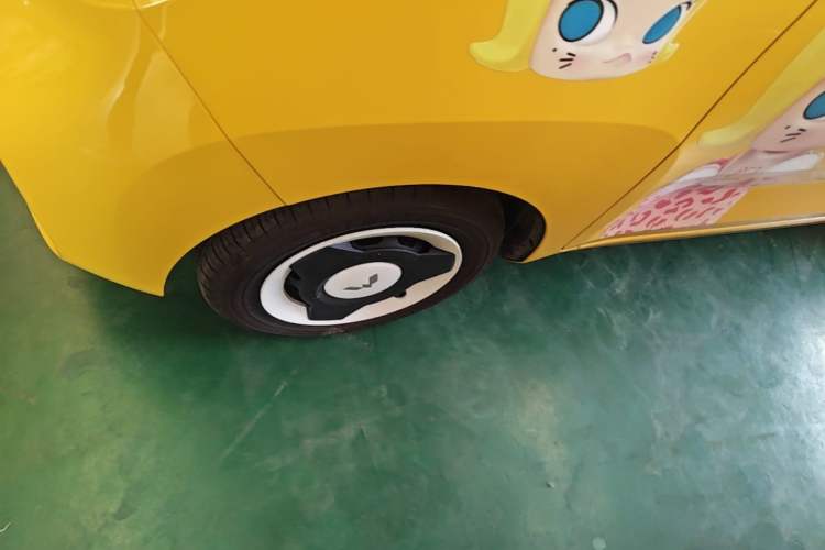 Used Wuling Hongguang MINIEV 2021 Macaron Premium Model – Lithium Iron Phosphate Left Front Wheel Hub