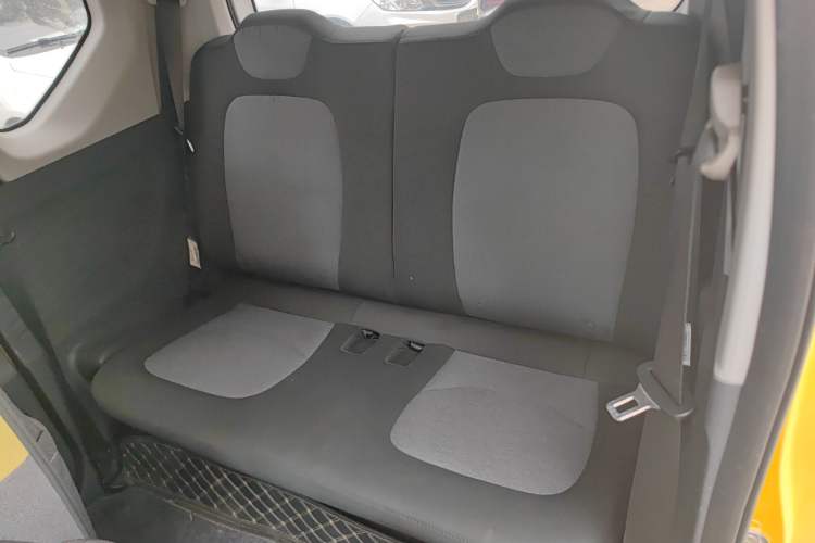 Used Wuling Hongguang MINIEV 2021 Macaron Premium Model – Lithium-NMC Left Rear Seat