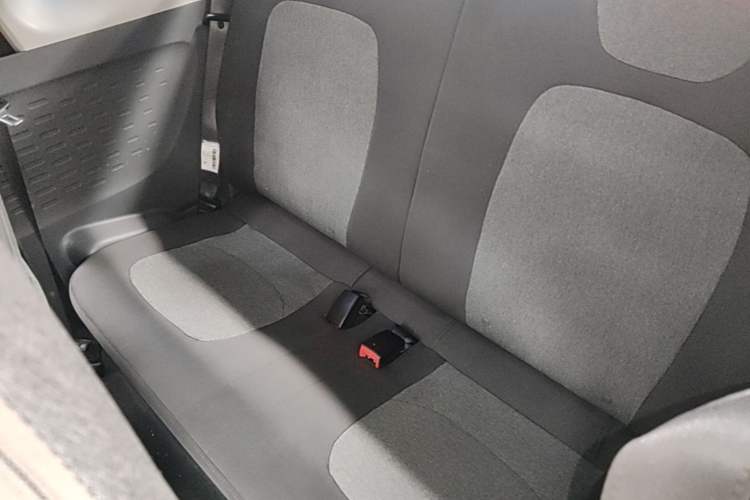 Used Wuling Hongguang MINIEV 2021 Macaron Premium Model – Lithium Iron Phosphate Left Rear Seat