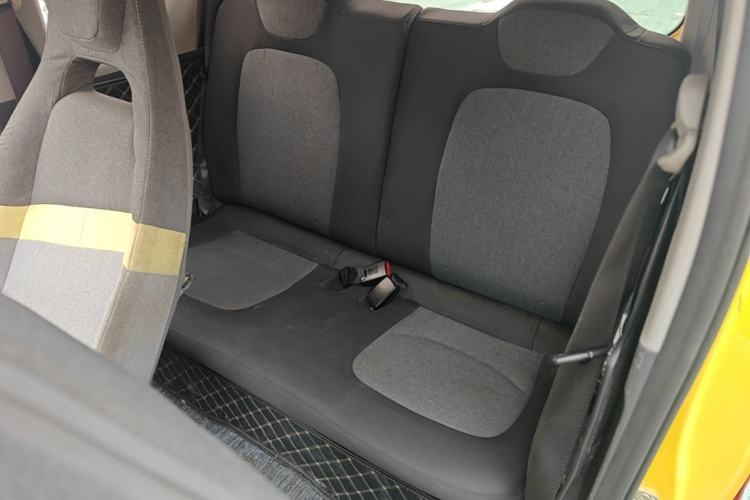Used Wuling Hongguang MINIEV 2021 Macaron Premium Model – Lithium-NMC Left Rear Seat