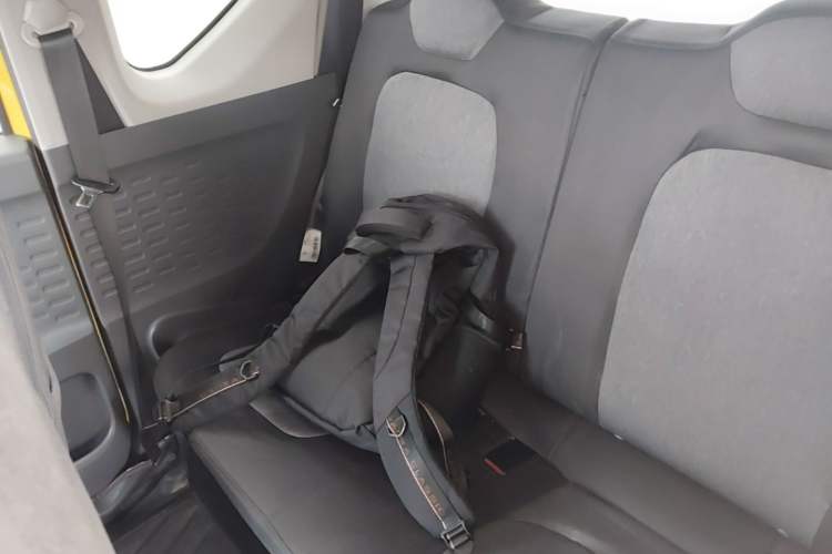 Used Wuling Hongguang MINIEV 2021 Macaron Premium Model – Lithium Iron Phosphate Left Rear Seat