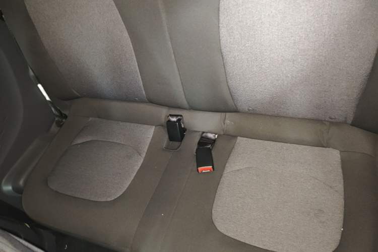 Used Wuling Hongguang MINIEV 2021 Macaron Premium Model – Lithium-NMC Left Rear Seat