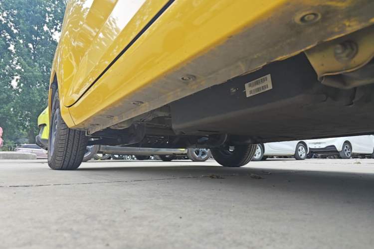 Used Wuling Hongguang MINIEV 2021 Macaron Fashion Edition Lithium-Ion Battery Left Side Sill