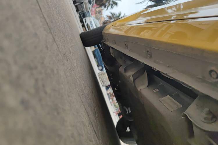 Used Wuling Hongguang MINIEV 2021 Macaron Premium Model – Lithium-NMC Left Side Sill