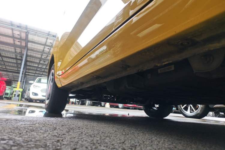Used Wuling Hongguang MINIEV 2021 Macaron Premium Model – Lithium Iron Phosphate Left Side Sill