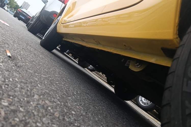 Used Wuling Hongguang MINIEV 2021 Macaron Fashion Model Lithium Iron Phosphate Left Side Sill