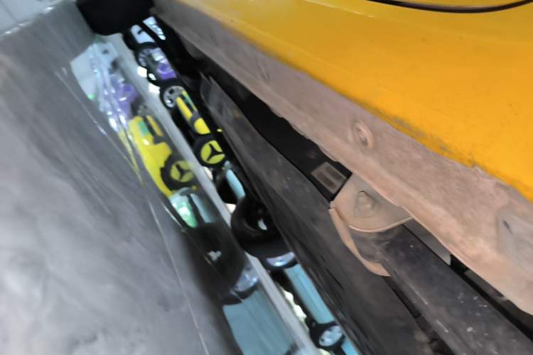 Used Wuling Hongguang MINIEV 2021 Macaron Fashion Model Lithium Iron Phosphate Left Side Sill