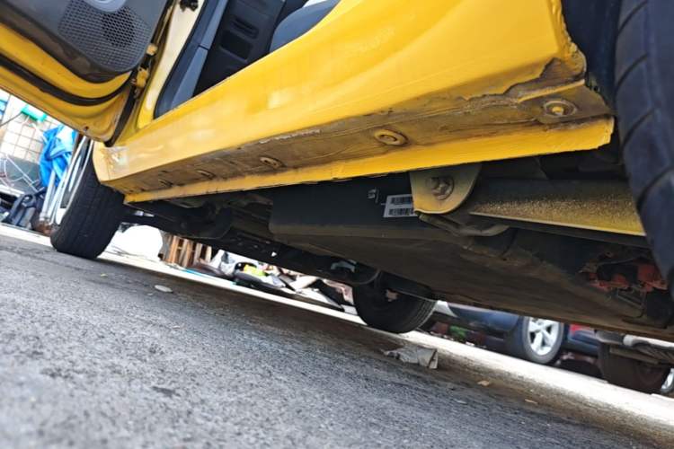Used Wuling Hongguang MINIEV 2021 Macaron Fashion Model Lithium Iron Phosphate Left Side Sill